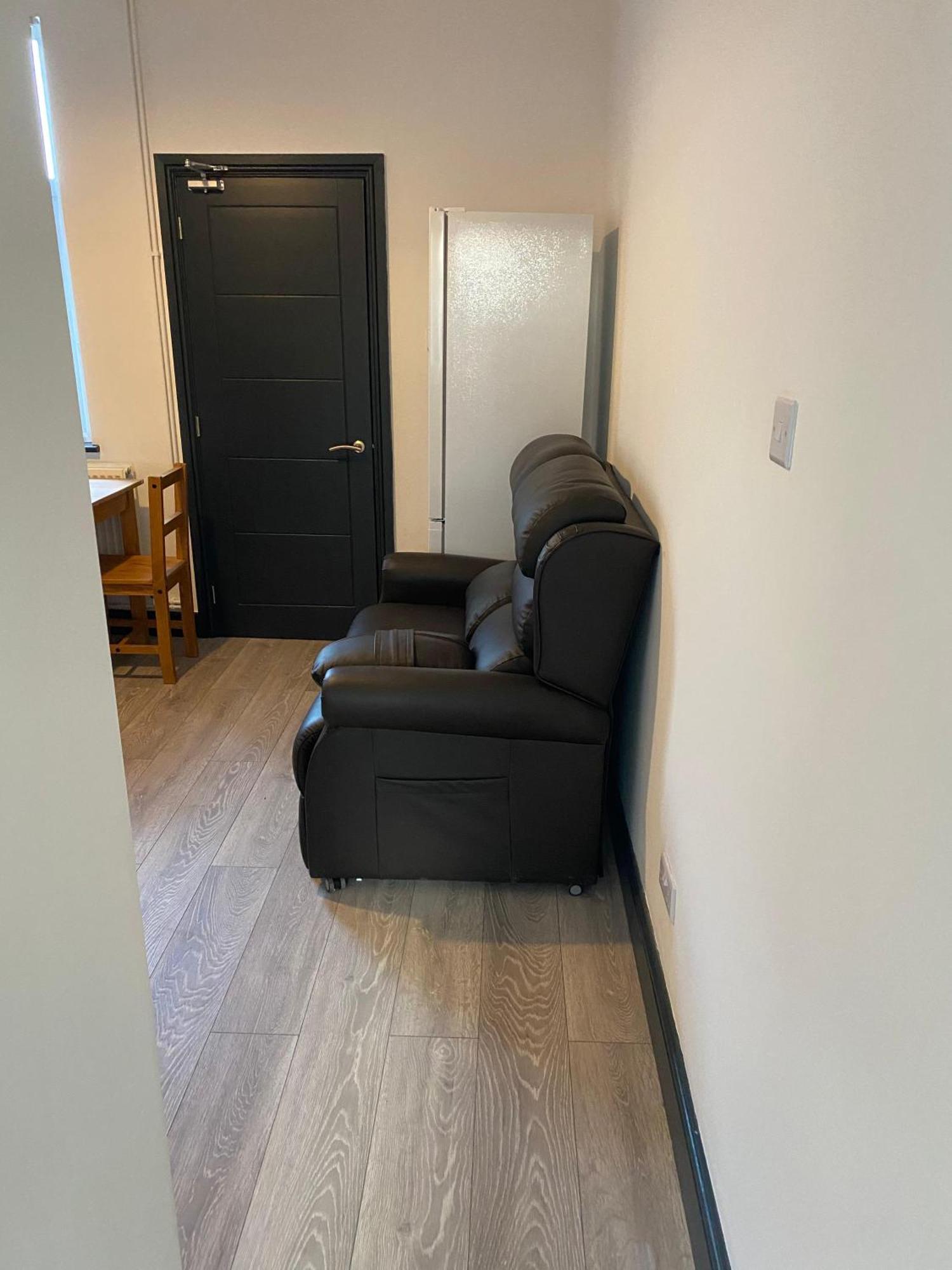 Houghton Guest House 2 Stoke-on-Trent エクステリア 写真