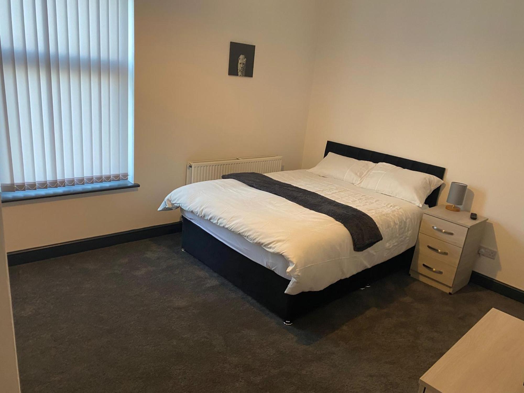 Houghton Guest House 2 Stoke-on-Trent エクステリア 写真