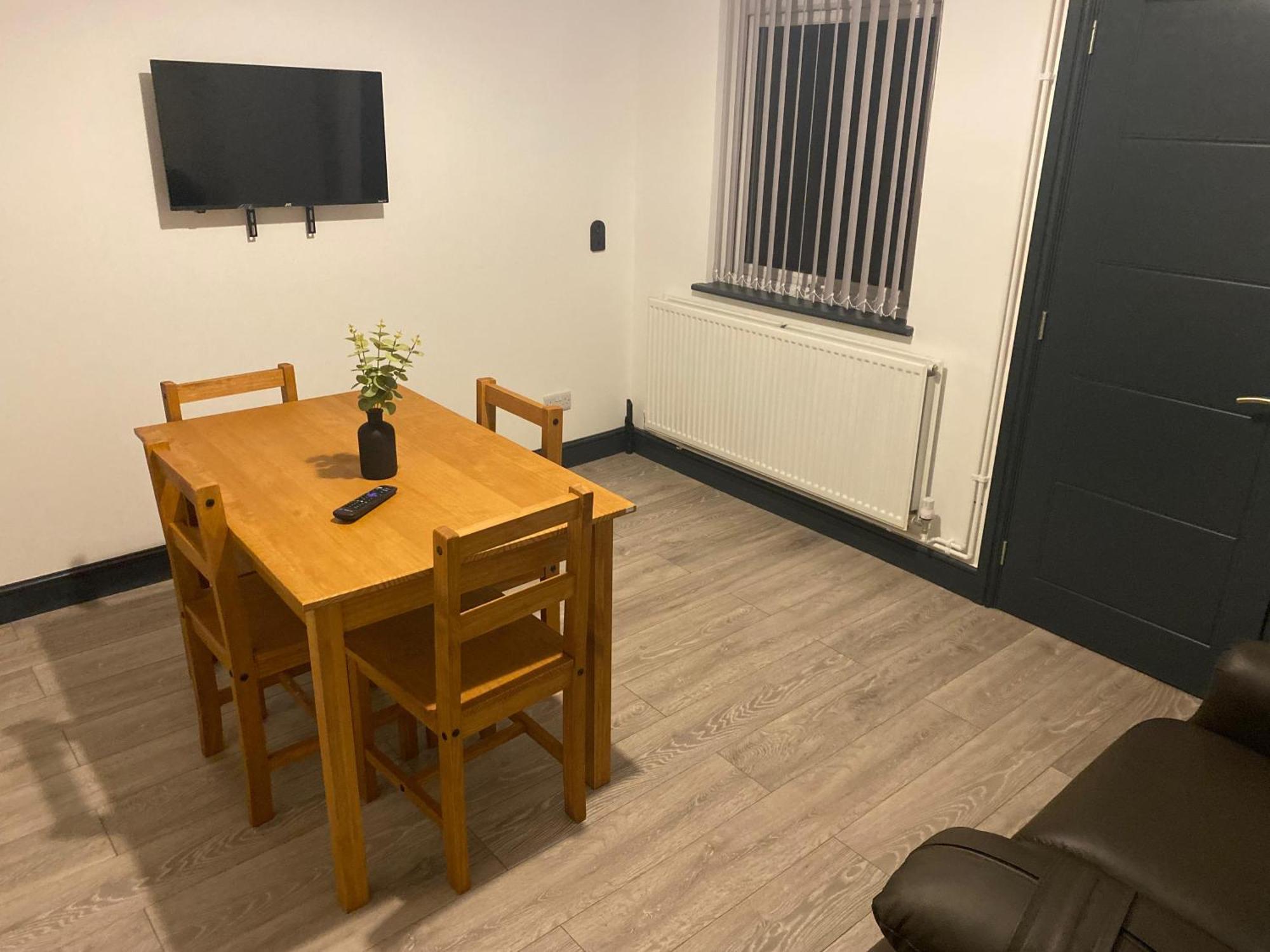 Houghton Guest House 2 Stoke-on-Trent エクステリア 写真